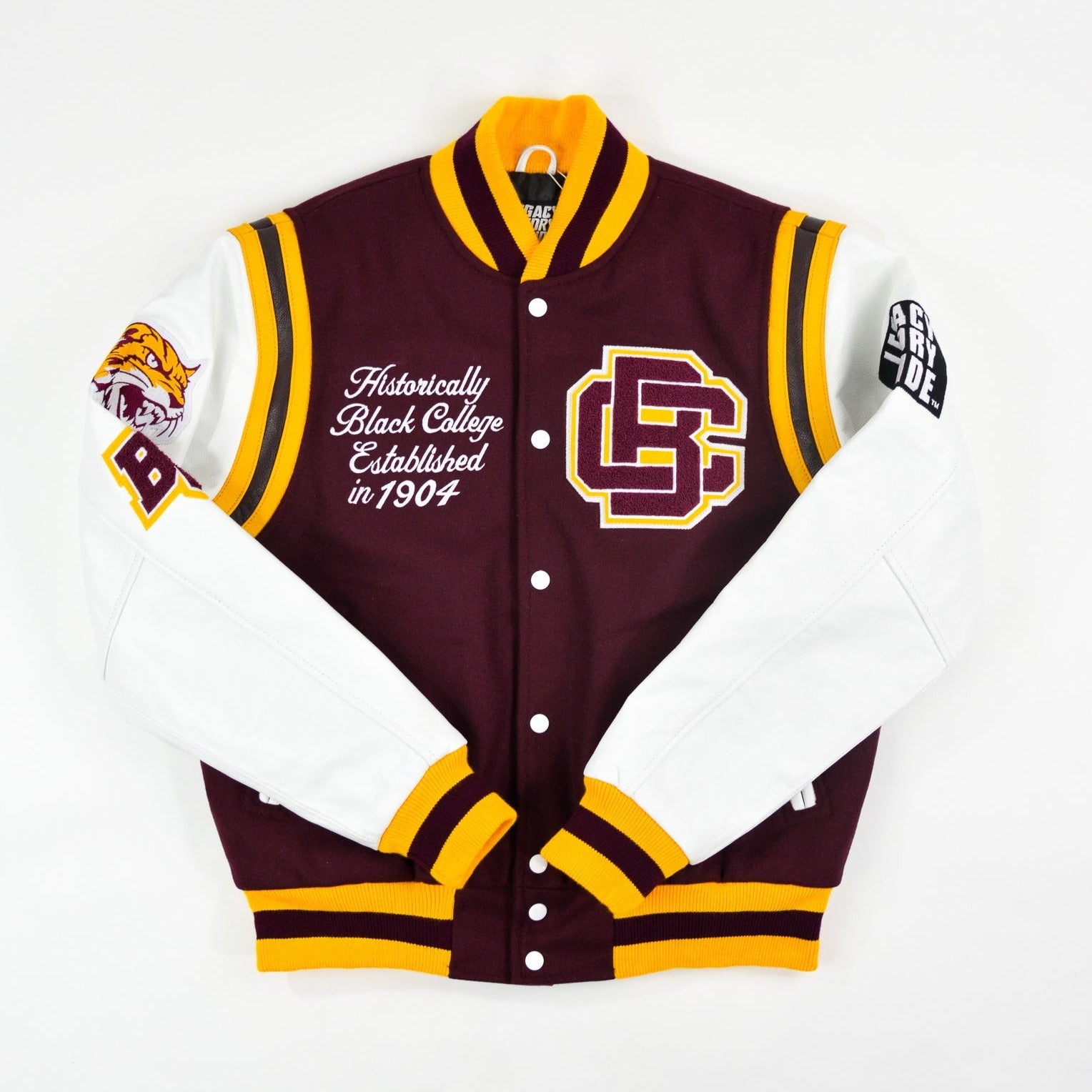 Varsity Jacket - Elle Blogs