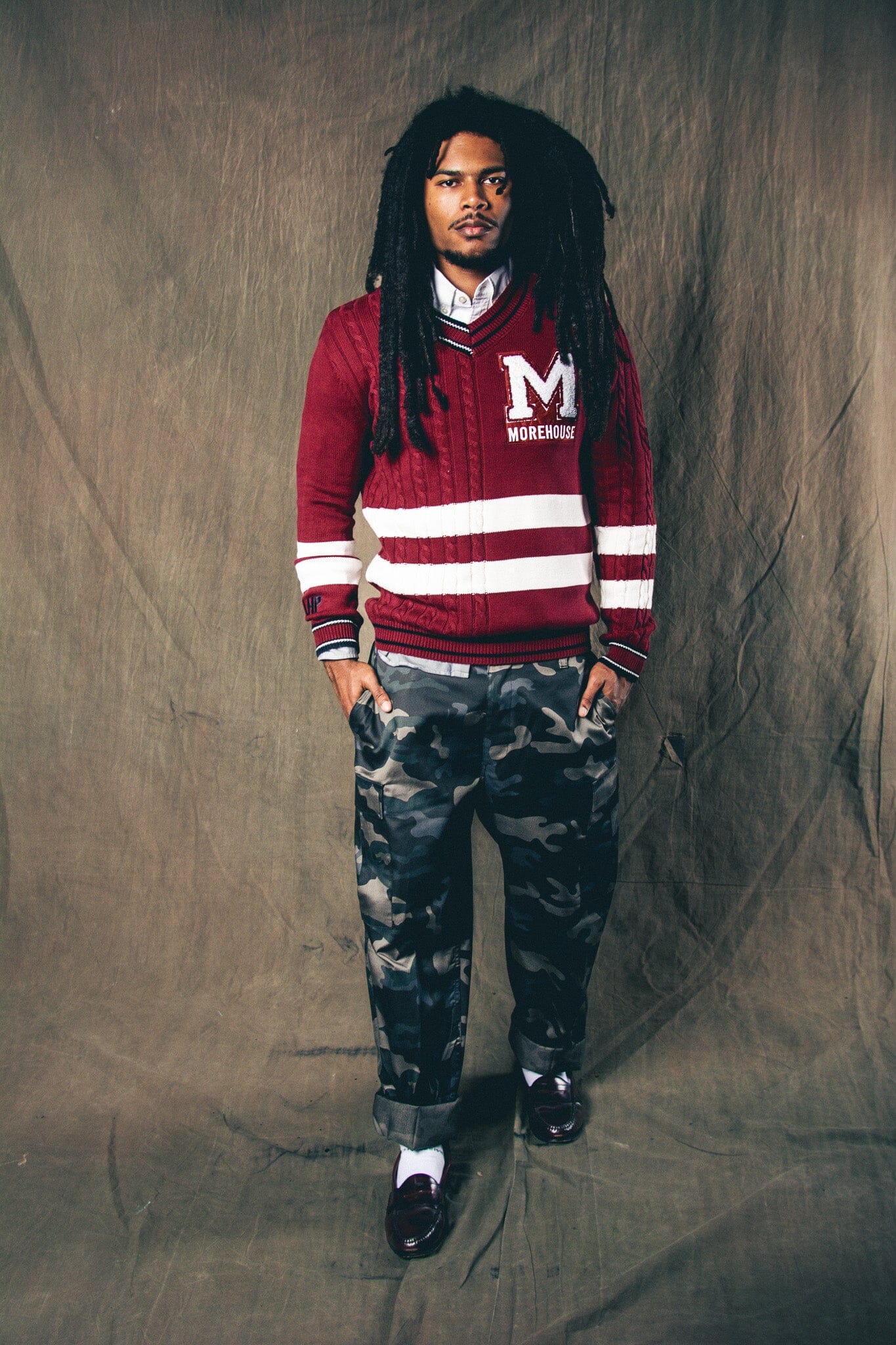 MOREHOUSE 40Love V-Neck Sweater – Legacy History Pride